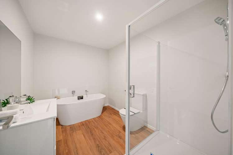 2,3,6,7,17,18;/4 Tawhai Street Stokes Valley_12