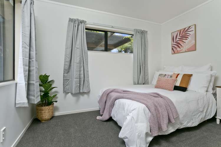 2/64 Langana Avenue Browns Bay_9