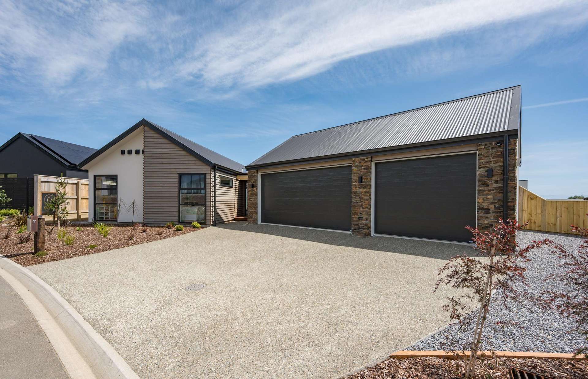 7 Hill Tops Way Stoke_0