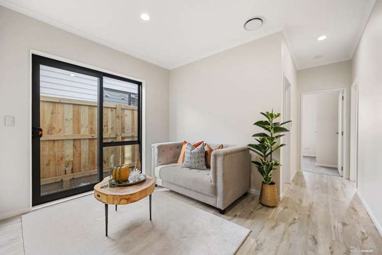 49 Bushfield Drive Flat Bush_10