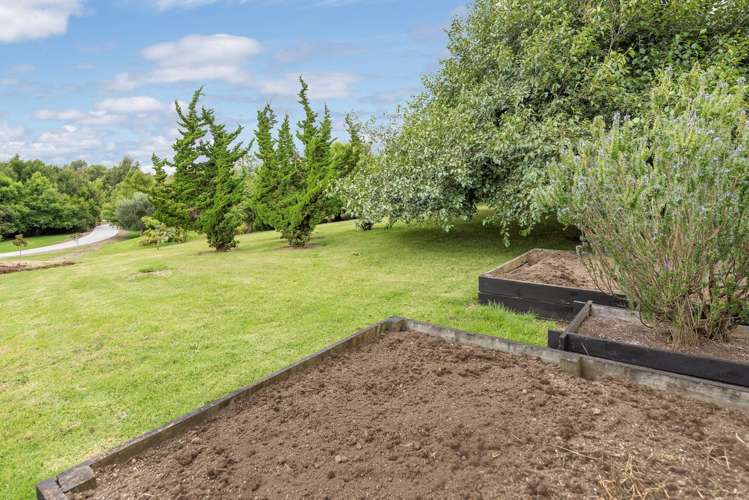 27 Twin Springs Drive Helensville_16