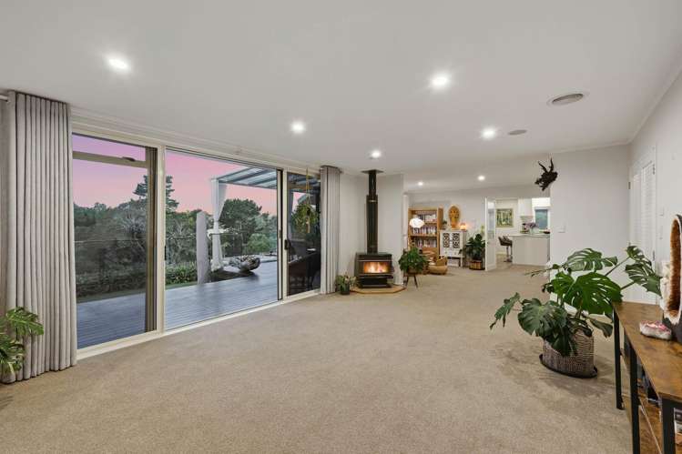 22 Windfall Grove Greenhithe_5