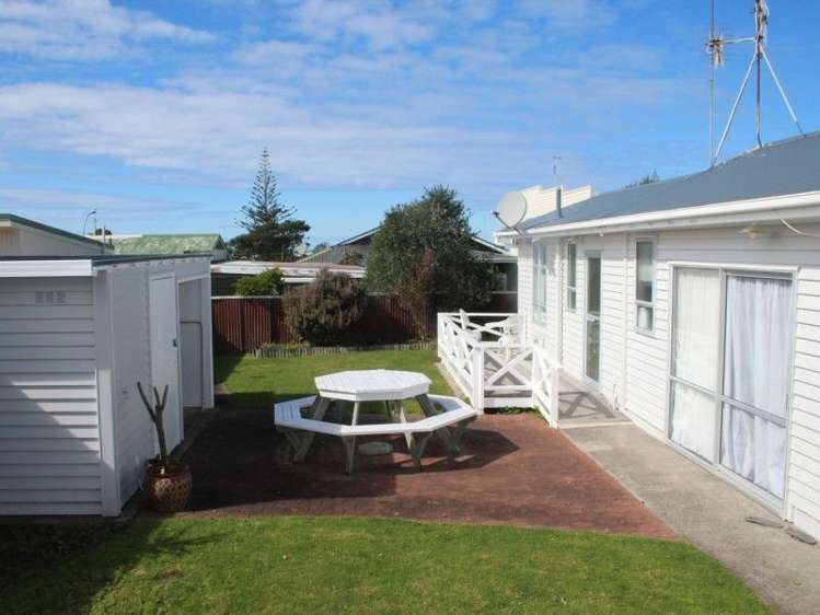 16 Wallnutt Avenue Waihi Beach_8