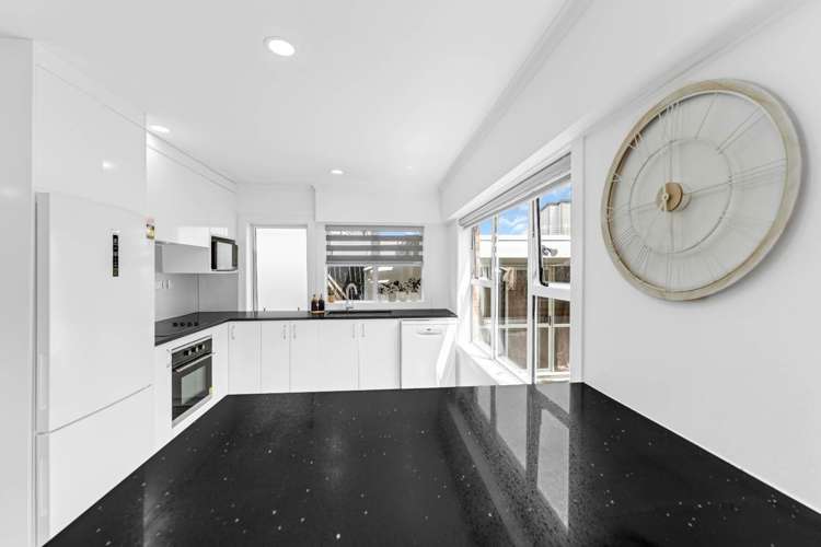 2/286 Porchester Road_5