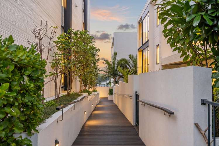 (308)102/1 Cavalli Road Long Bay_33