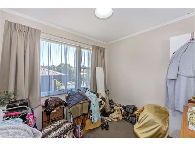 1/67 Totaravale Drive Totara Vale_4