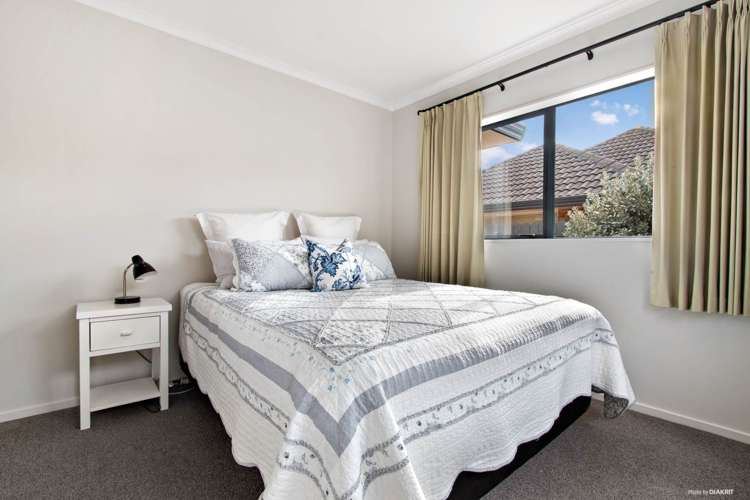 55 Newbliss Crescent East Tamaki Heights_8