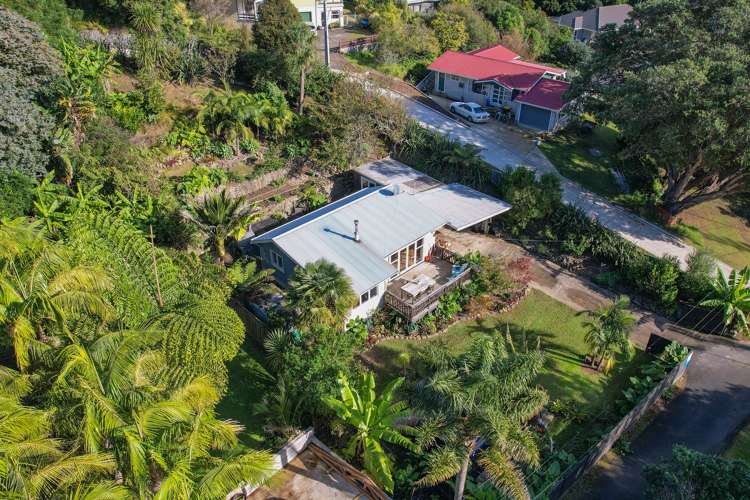 16 Otuturu Crescent Thames_17