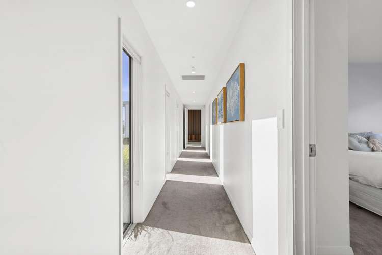 1 Alan Livingston Drive Cambridge_14