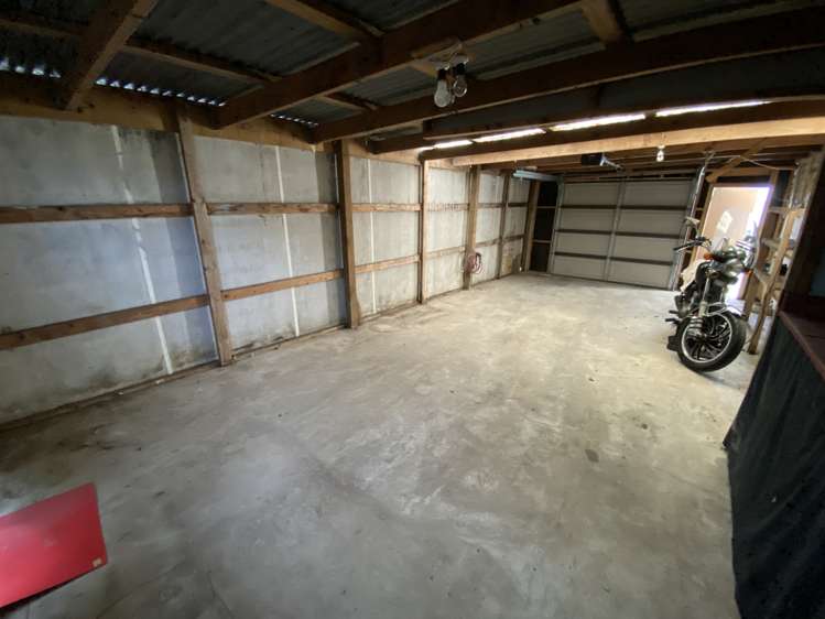 67 Forest Hill Road Henderson_14