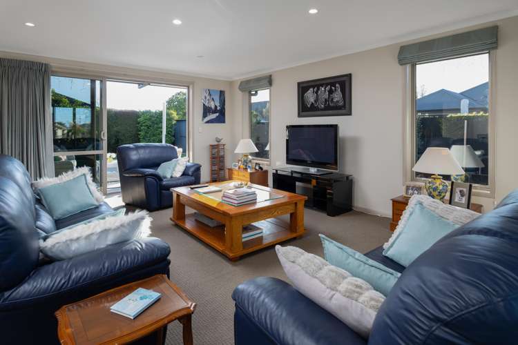 8 Kensington Place Springlands_9