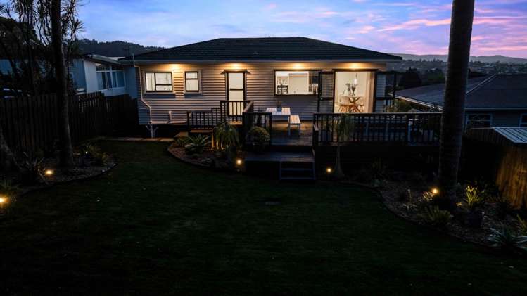 19 Highland Avenue Titirangi_30