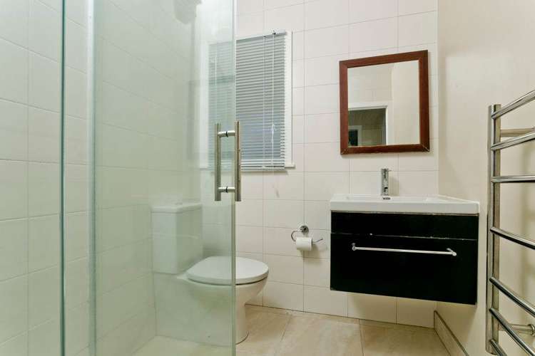 2/60 Church Street Northcote Point_13