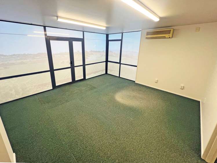 Unit B/147 Manukau Road Pukekohe_6