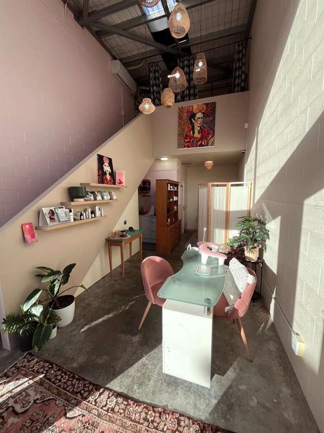 Unit 51, 70 Kingsford Smith Street Rongotai_1