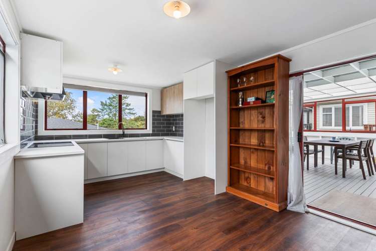27 Kelwyn Road Kelston_11