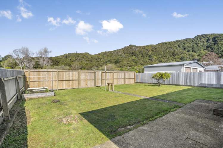 11 Kowhai Street Eastbourne_16