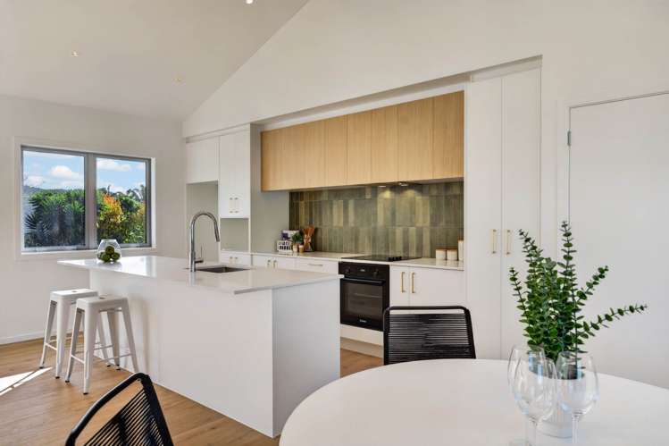 1 Grey Heron Close Mangawhai_11