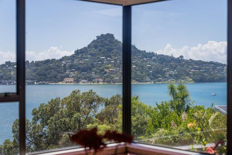 14 Pine Grove Tairua_37