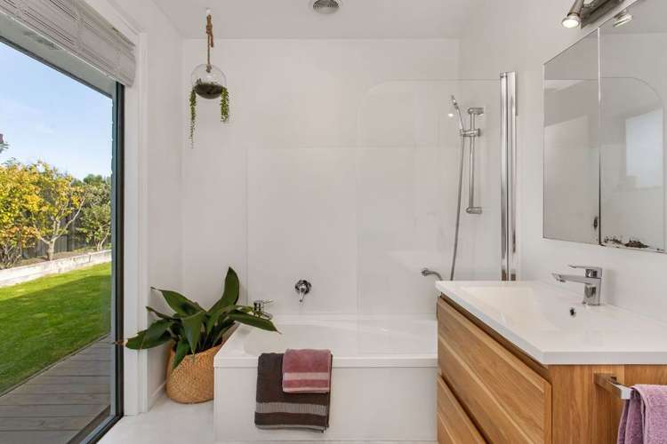 9b Lydbury Place Parklands_11