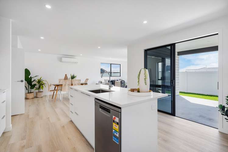 19 Te Piriti Road One Tree Point_7