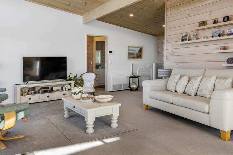 15 Silich Street Acacia Bay_8