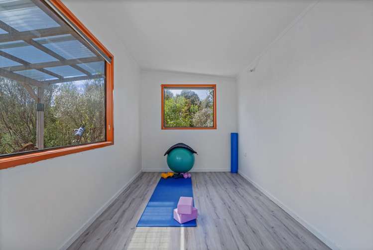 158 Silverstream Falls ROW Whitianga_45