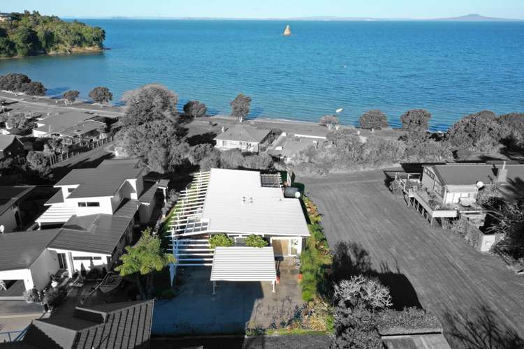 1051b Whangaparaoa Road Tindalls Beach_2