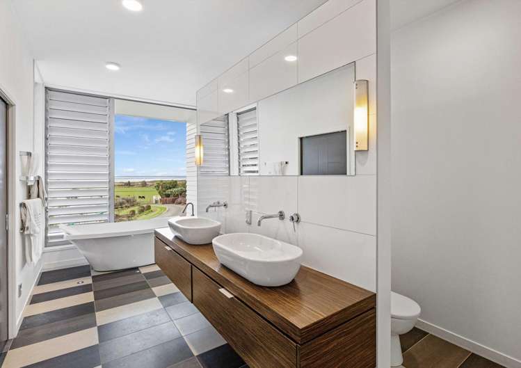 261C Walker Road East Katikati_9