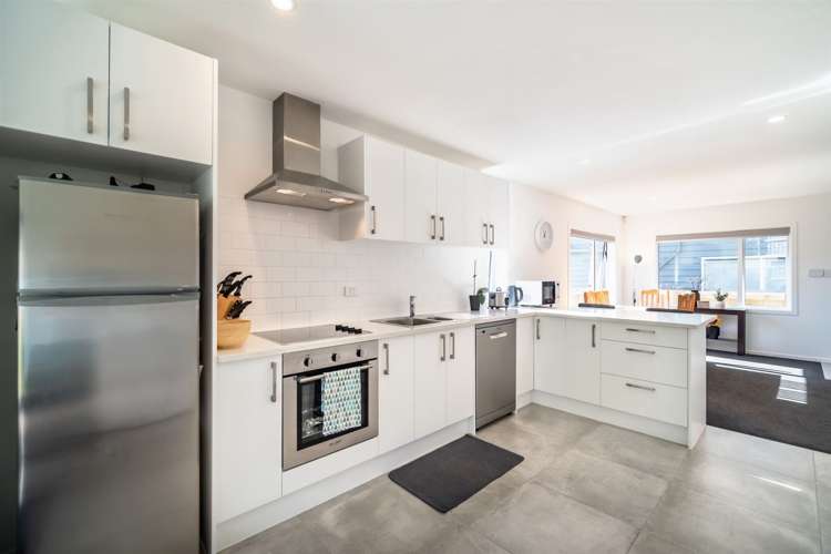 1/67b Metcalfe Road Ranui_8