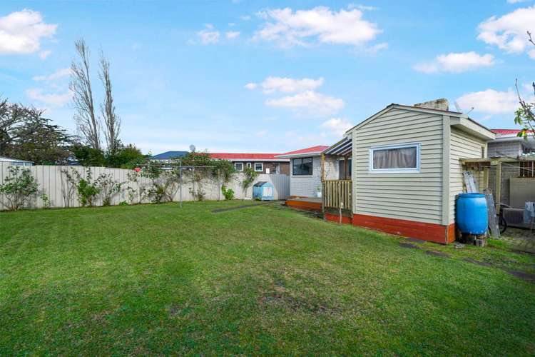 4 Falkirk Street Blockhouse Bay_13