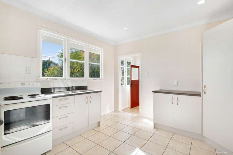 13 Vipond Road Stanmore Bay_8
