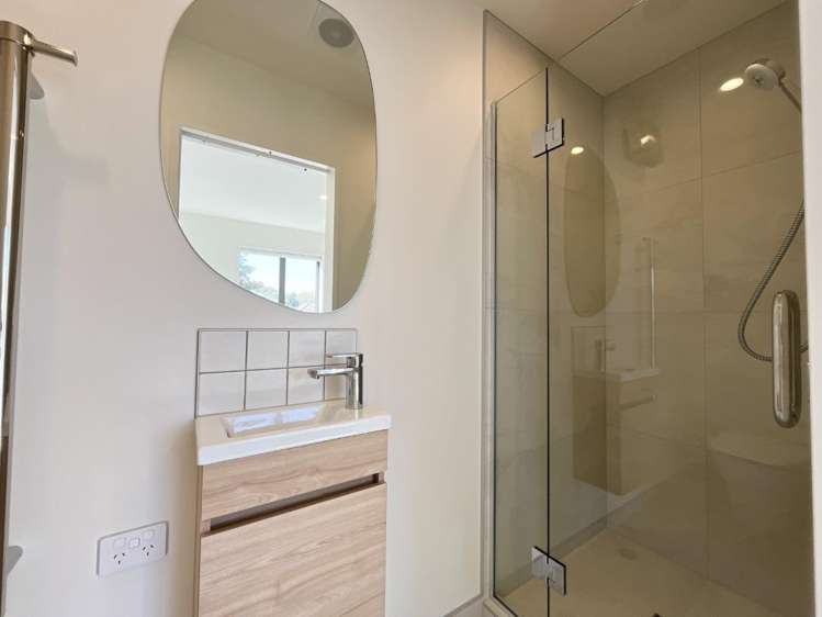 9/176 England Street 1477_8