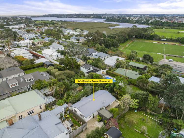 2/14 Mozeley Avenue Devonport_33