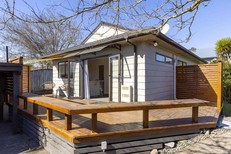 2/10 Koha Road Town Centre_1