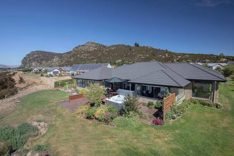 7 Grierson Lane Albert Town_12