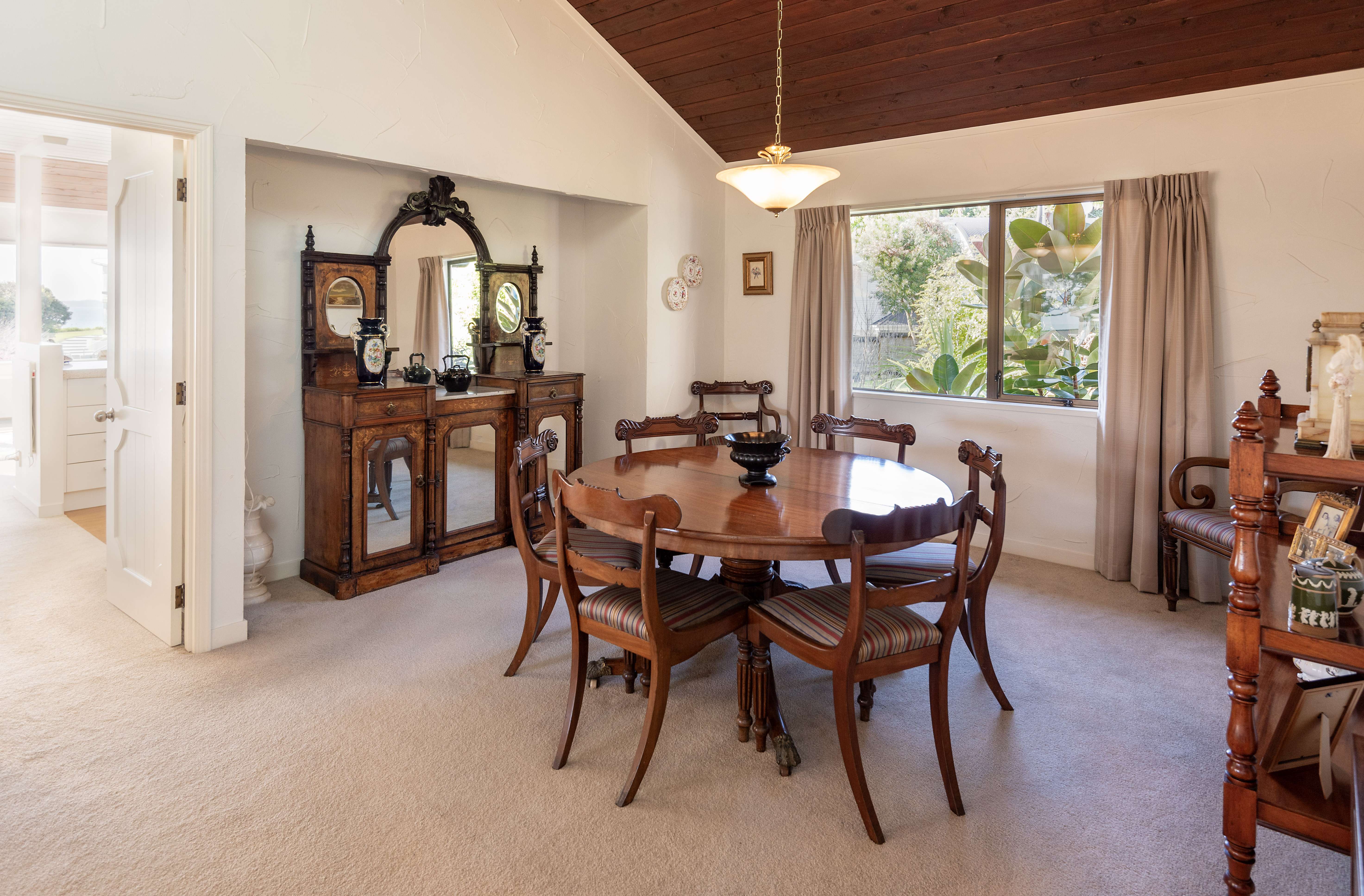 153 Mellons Bay Road Mellons Bay Manukau City Houses for Sale