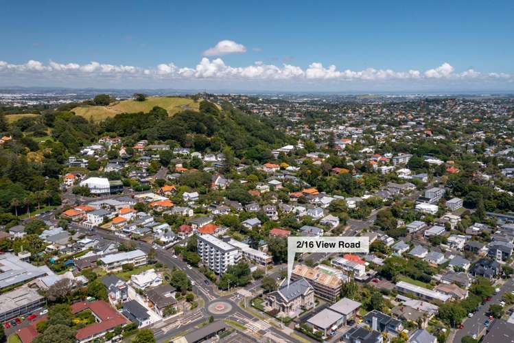 2/16 View Road Mt Eden_6