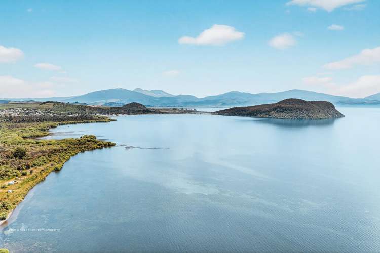 38 and 40 Oruatua Avenue Tauranga Taupo_20