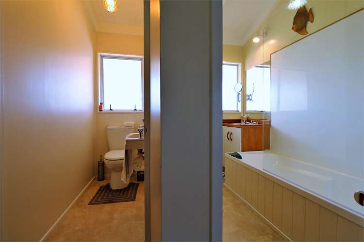 28 Charles Street Carterton_12