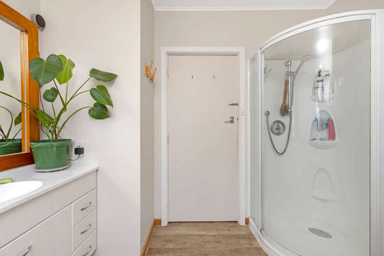 178 Alford Forest Road Allenton_13