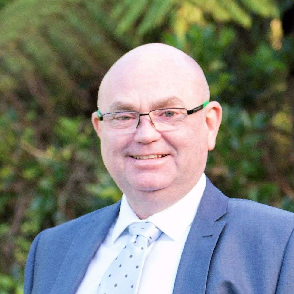 Philip Reeve Residential Sales Leaders Real Estate Johnsonville Ltd Licensed Reaa 2008 Ray White Johnsonville