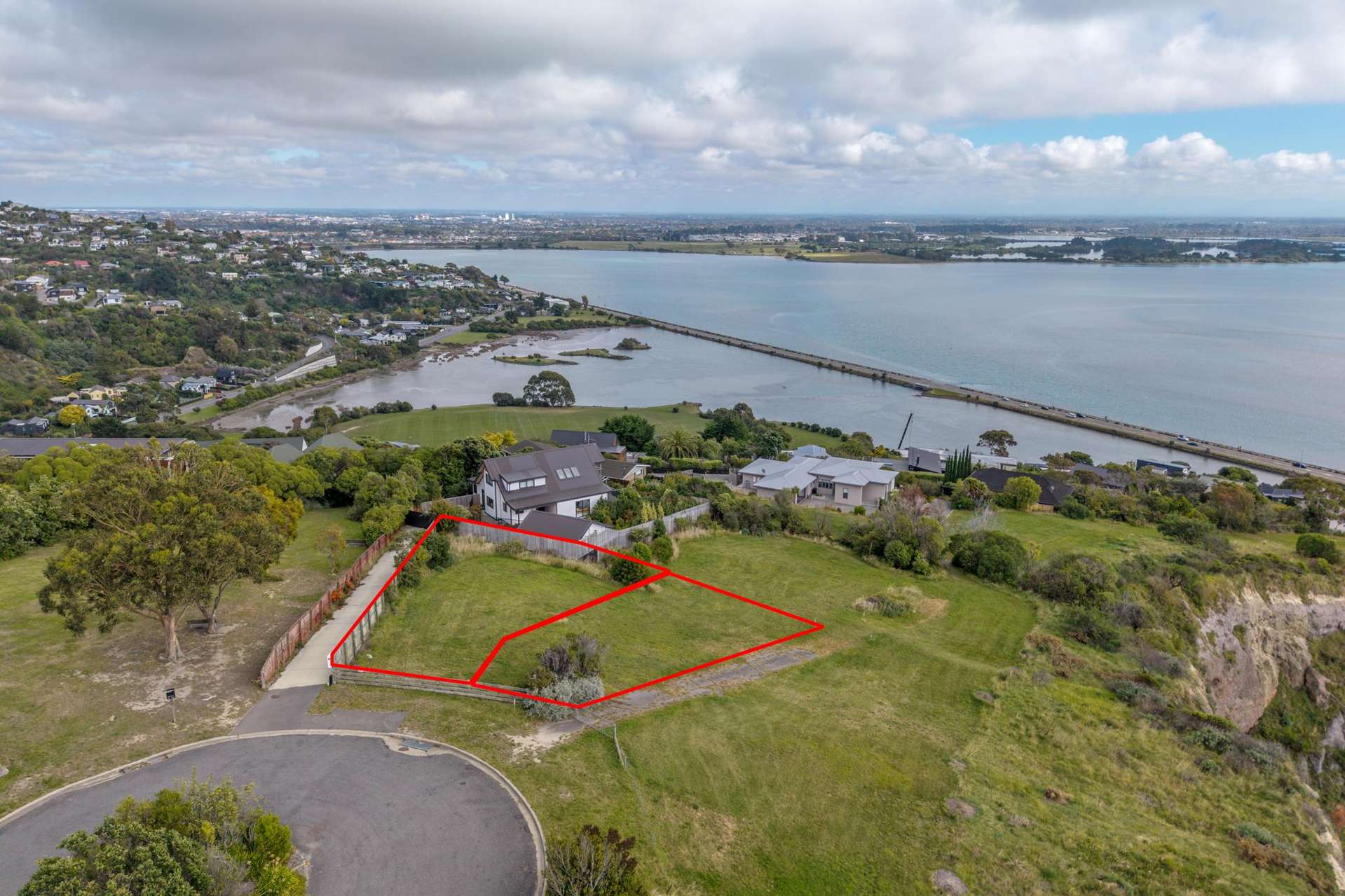 27 and 27A Glendevere Terrace Redcliffs_0
