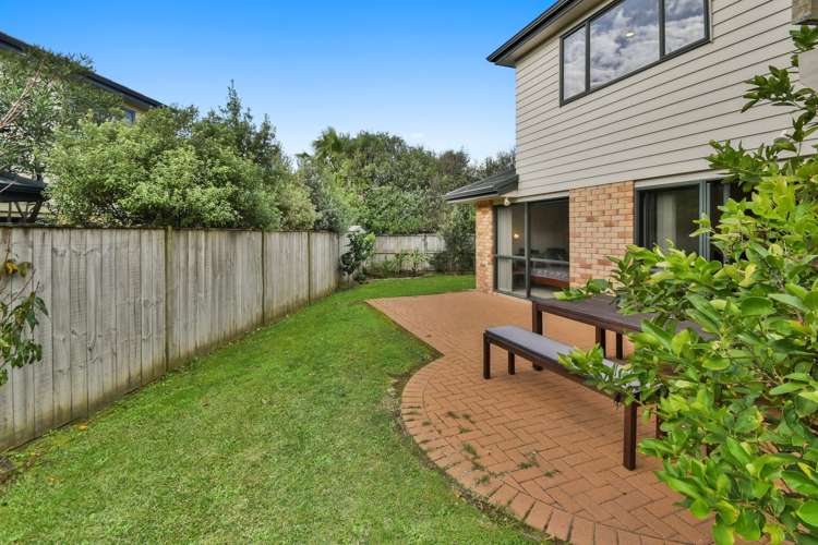 8 Ashkirk Place Wattle Downs_9