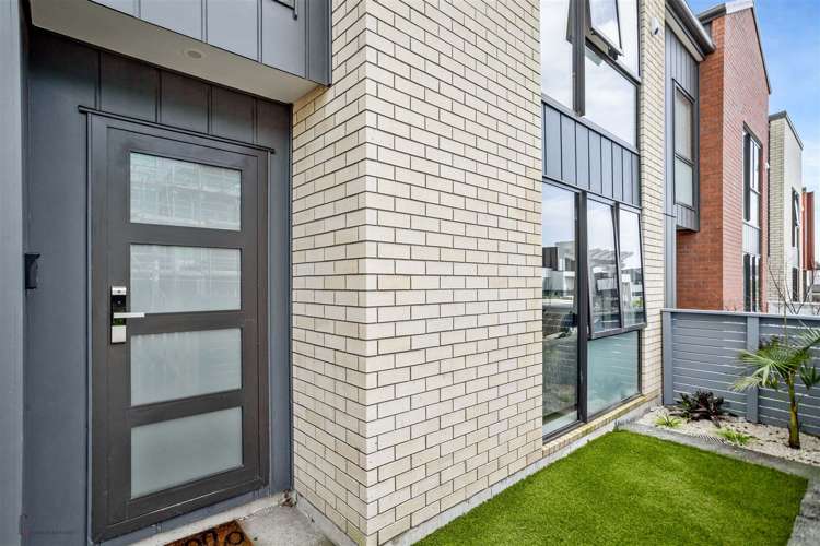 68 Joshua Carder Drive Hobsonville_21