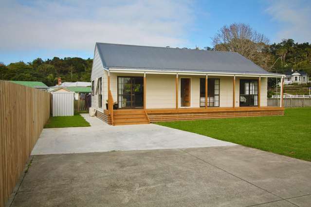 Newly renovated, warm, immaculate 3-bedroom home