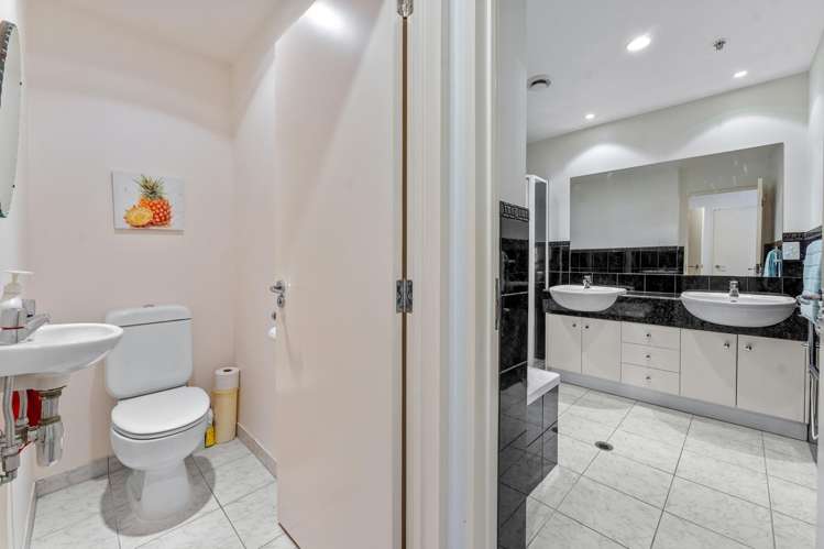 4E/175 Hurstmere Road Takapuna_24