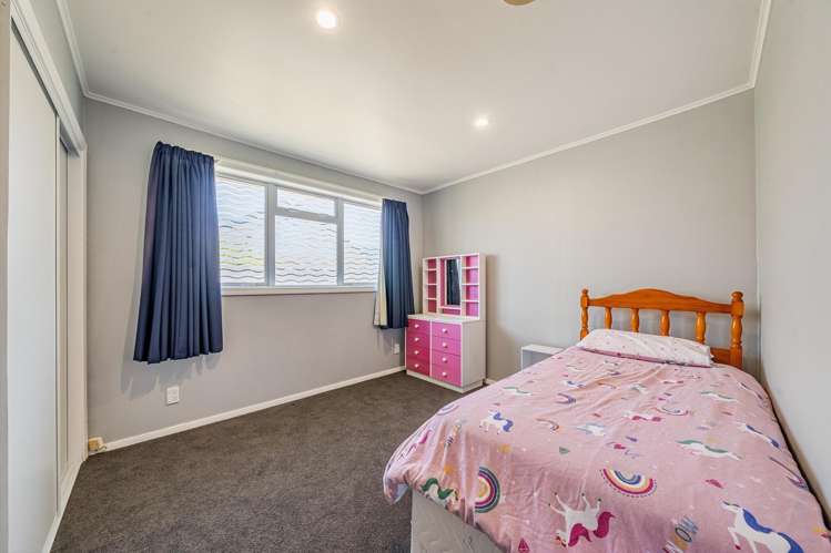 84 Shakespeare Avenue Trentham_16