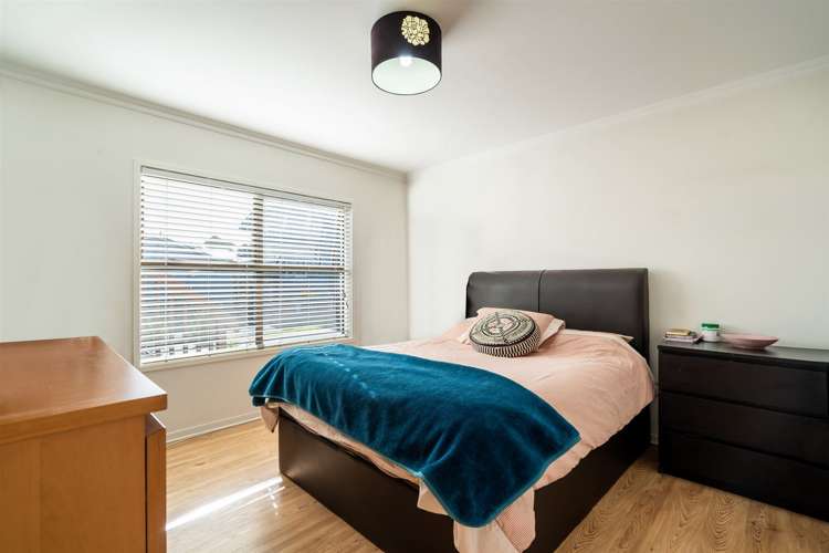 2/7 Eversleigh Road Belmont_9