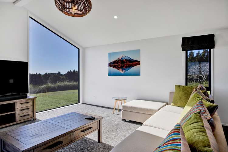 1351 South Road Kaitake_17